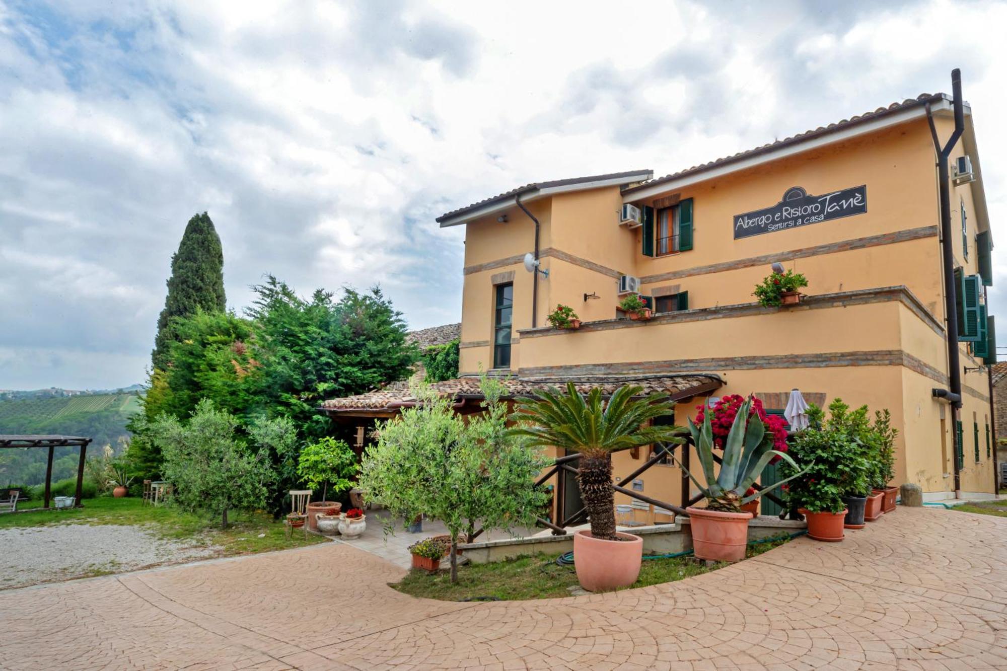 Locanda Tane San Giovanni  Exteriör bild