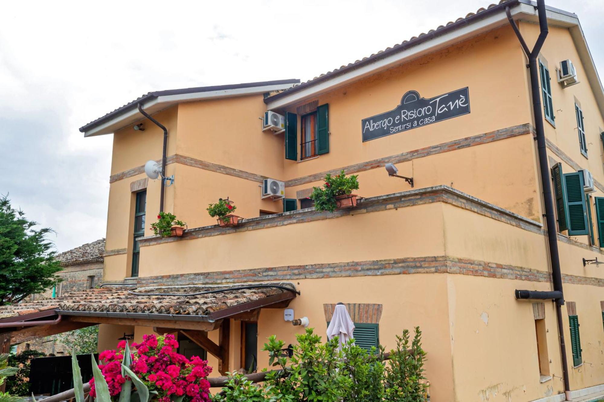 Locanda Tane San Giovanni  Exteriör bild